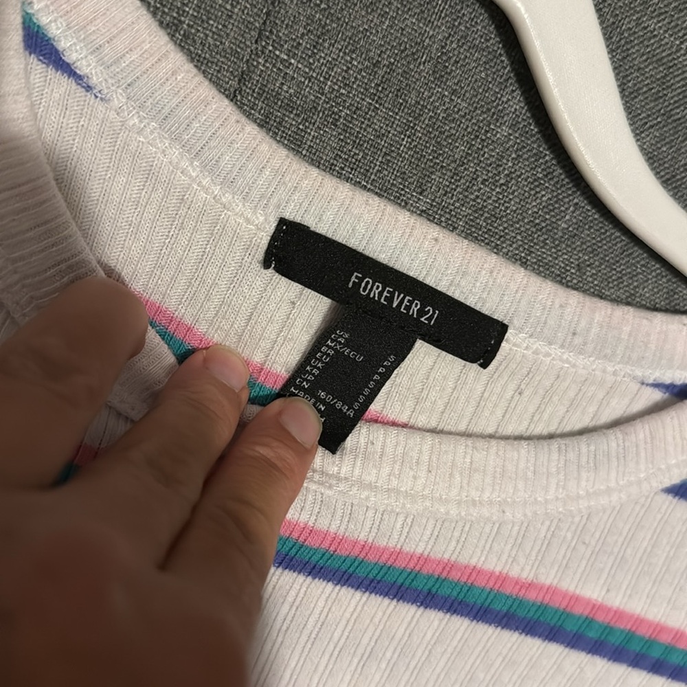 Forever 21 Retro 80s Striped Top – Size Small – Only $10! - Picture 2 of 3
